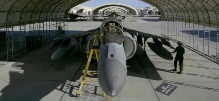 纪录片《飞行传奇》[1080P][1集 英语配音中文字幕][百度网盘]