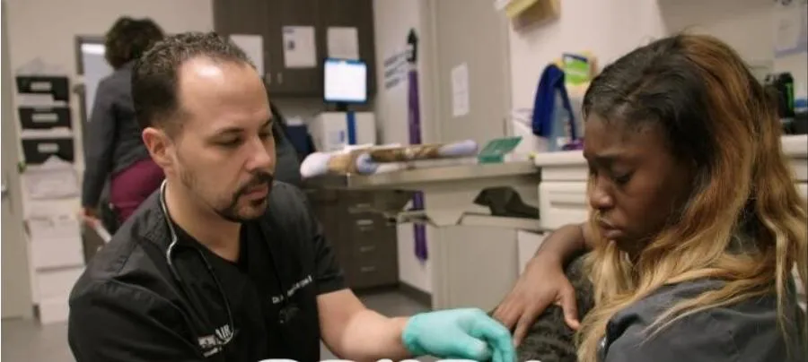 纪录片《德州兽医三人组》[1080P][第五季共8集 英语中字][百度网盘]